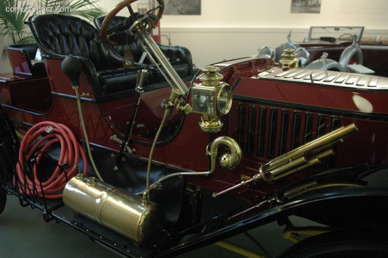 1909 Stanley Steamer Model R