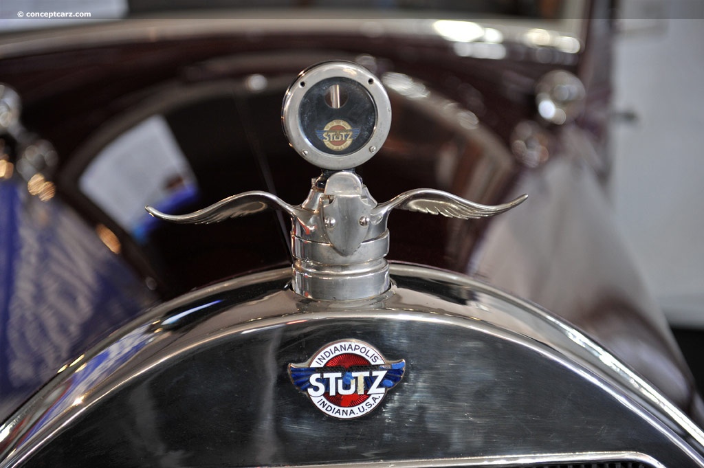 1925 Stutz Model 695