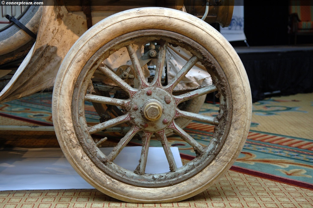 1907 Thomas Flyer Model 35 photo