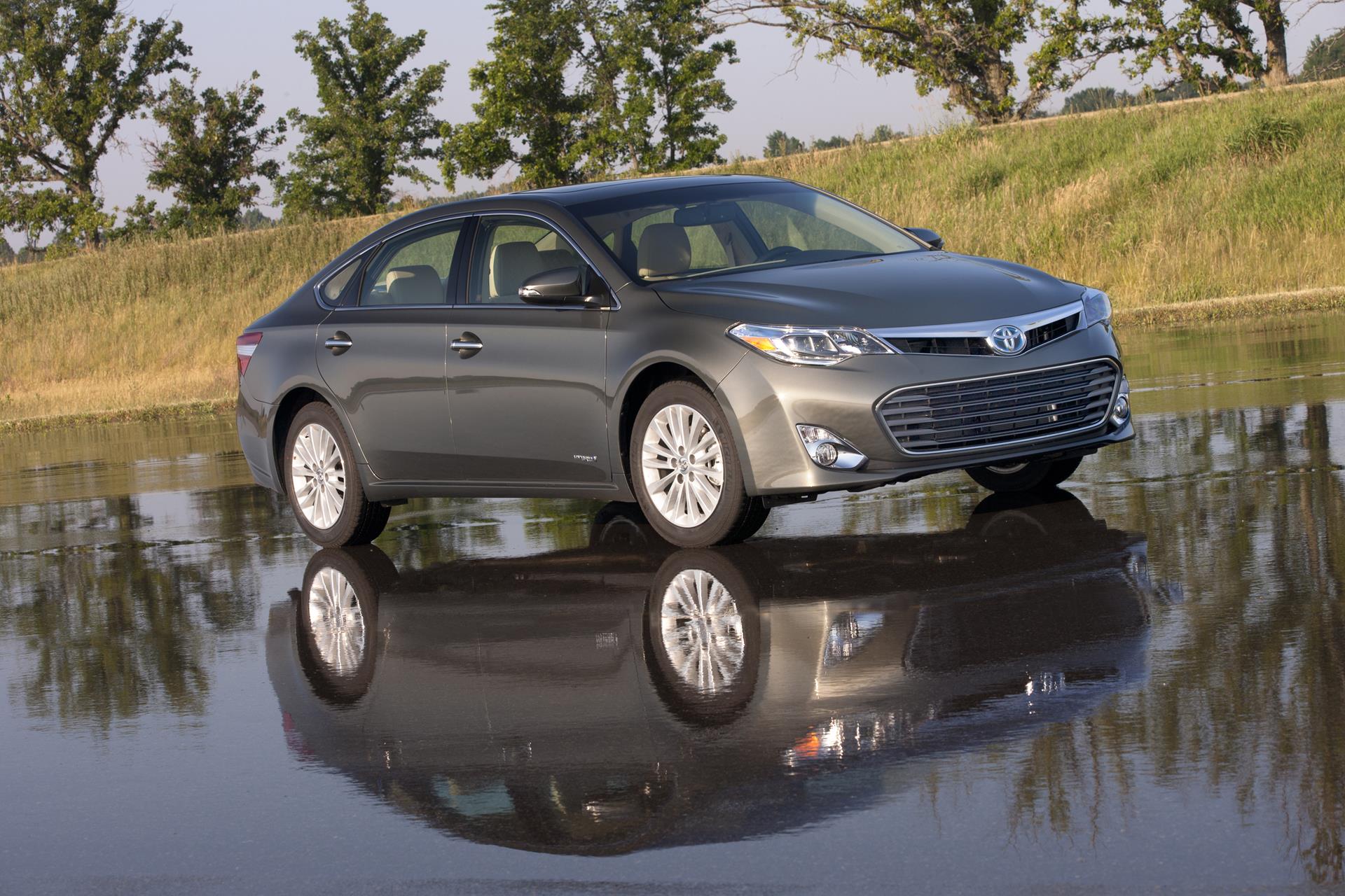 2016 Toyota Avalon Hybrid