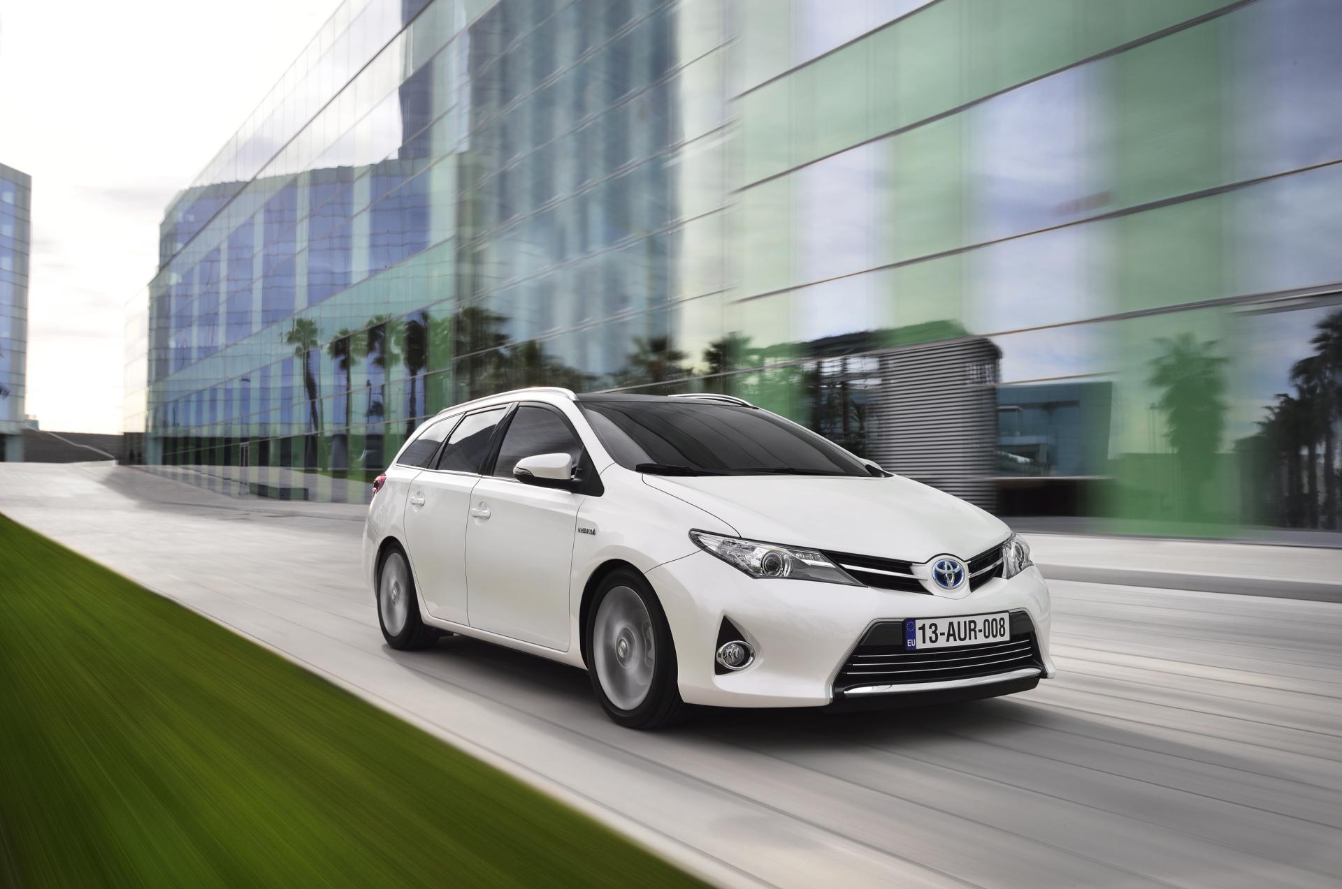 2013 Toyota Auris Touring Sports News And Information