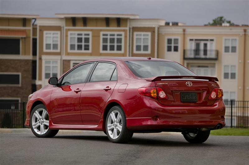 2010 toyota corolla in red hi-res stock photography and images - Alamy