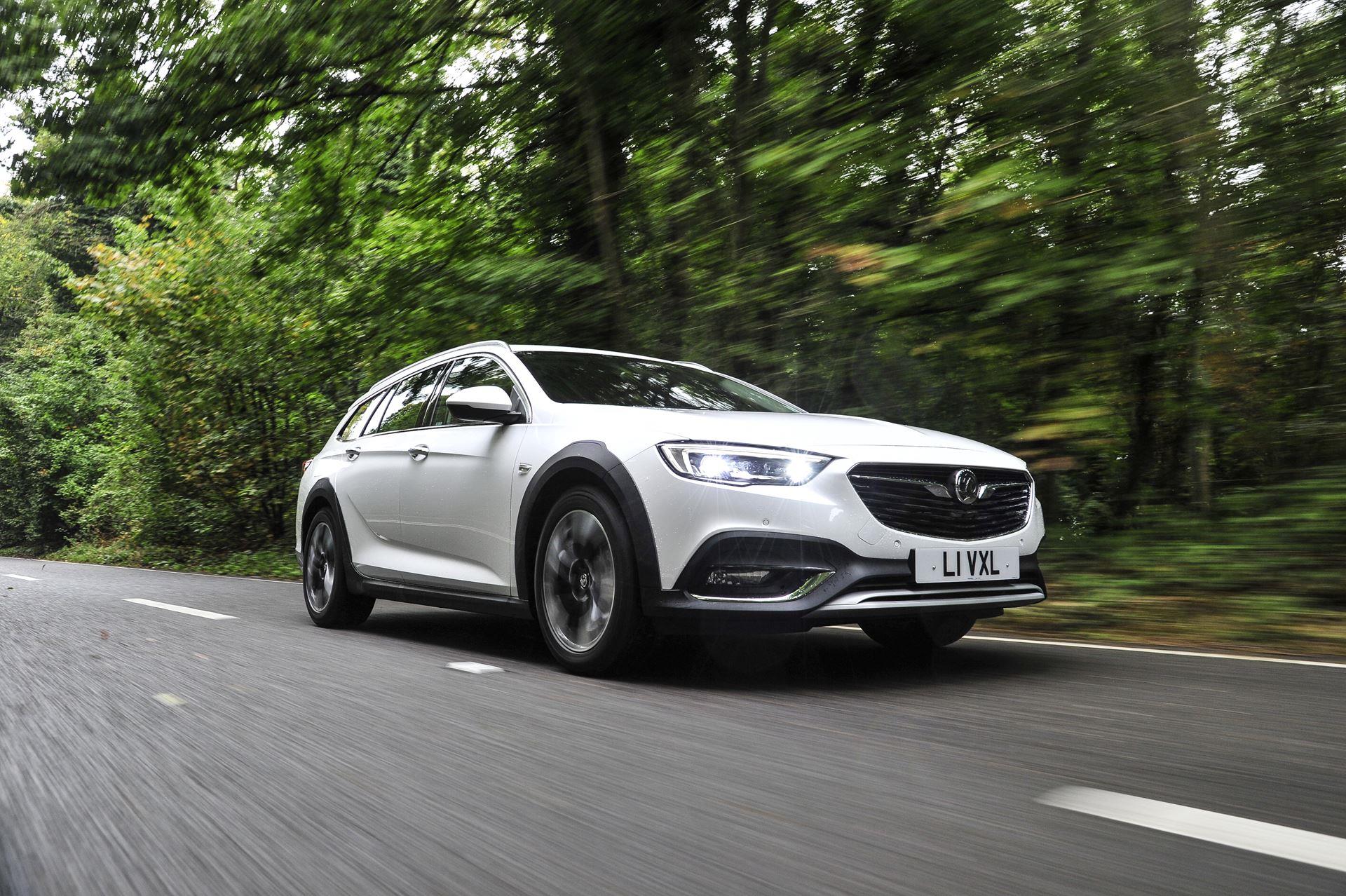 2017 Vauxhall Insignia Country Tourer