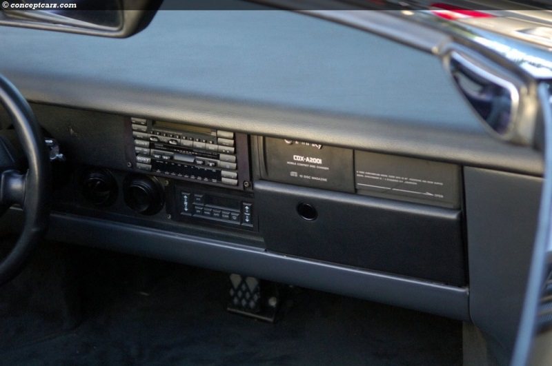 1992 Vector Avtech WX3