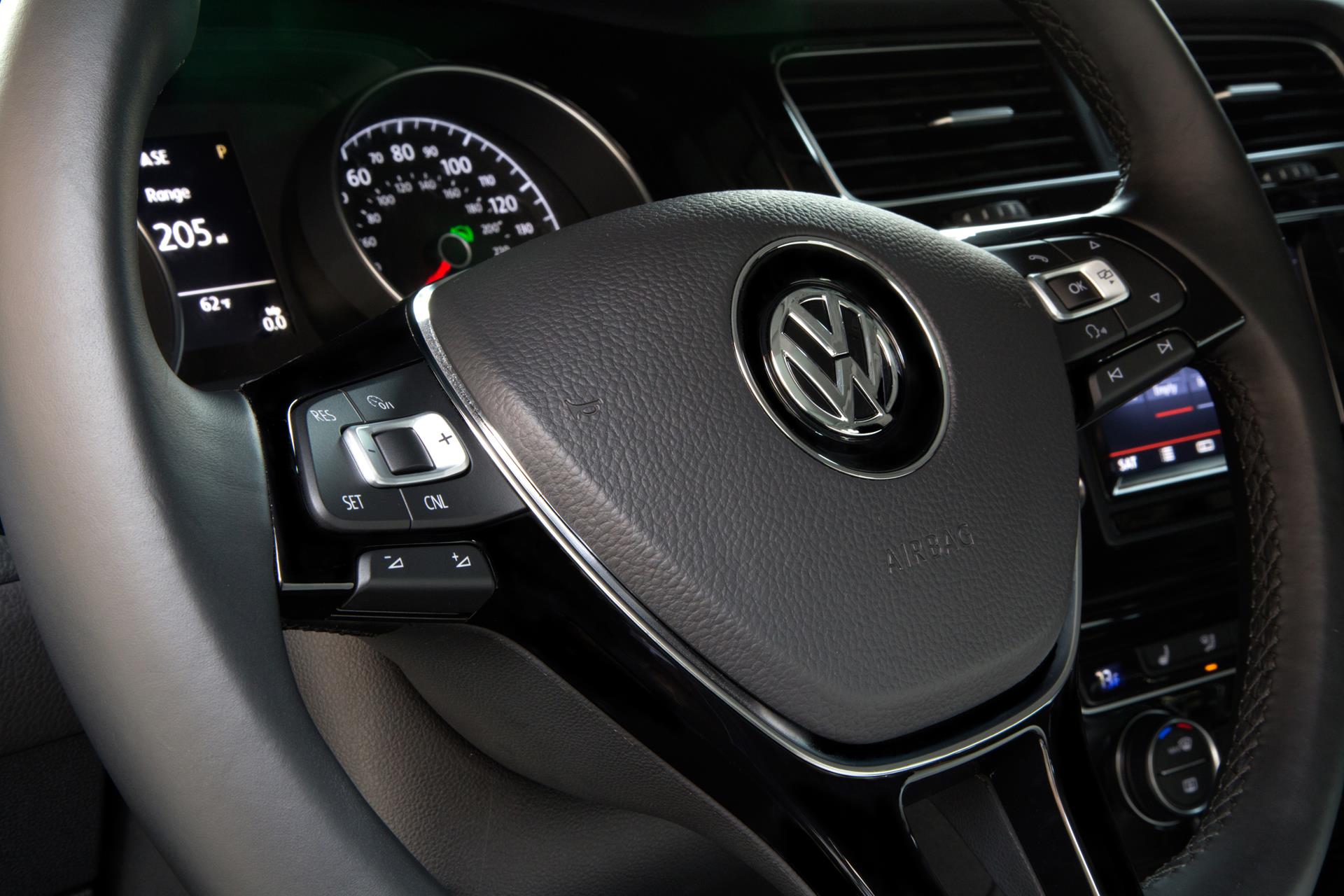 2015 Volkswagen Golf SportWagen