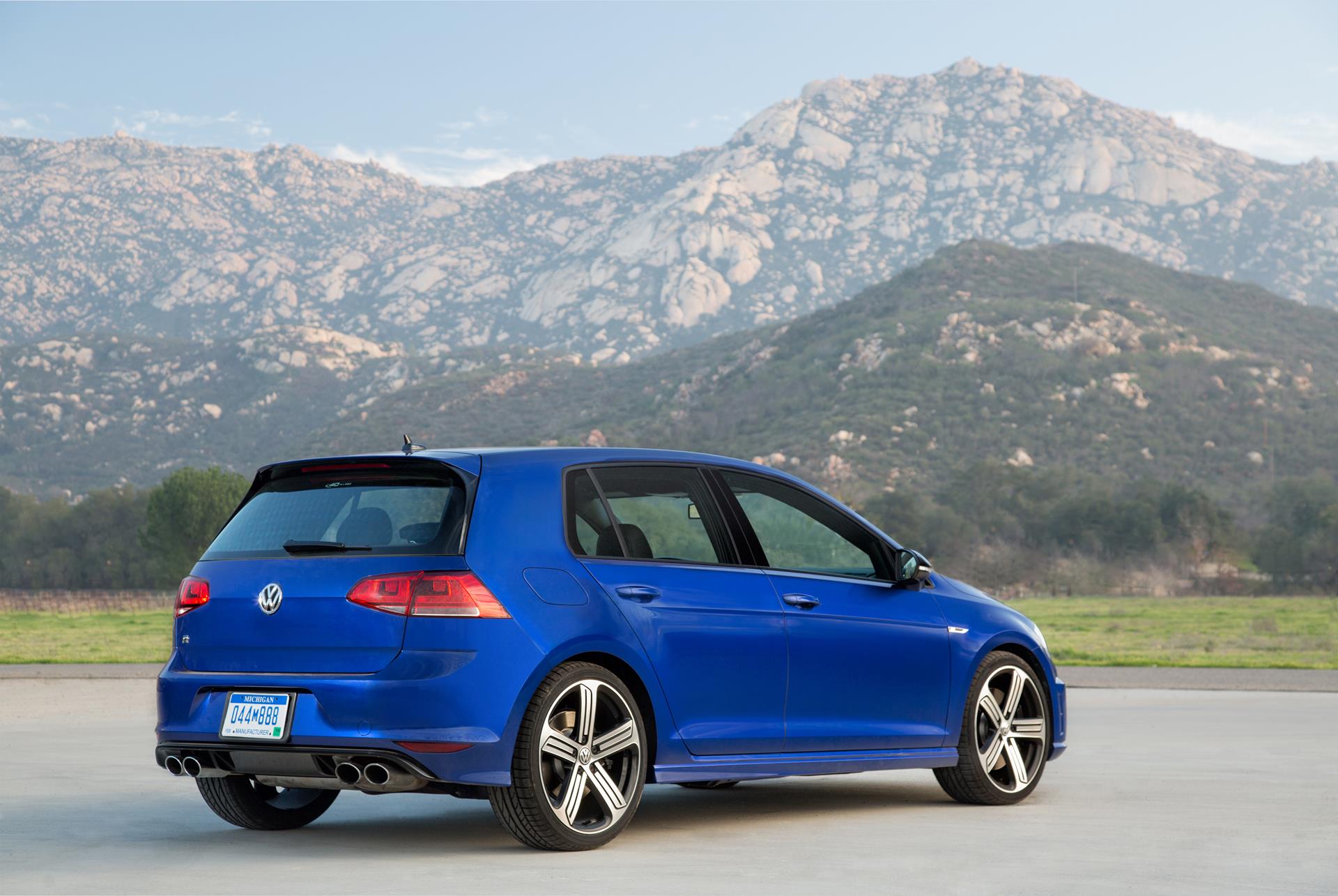 2016 Volkswagen Golf R