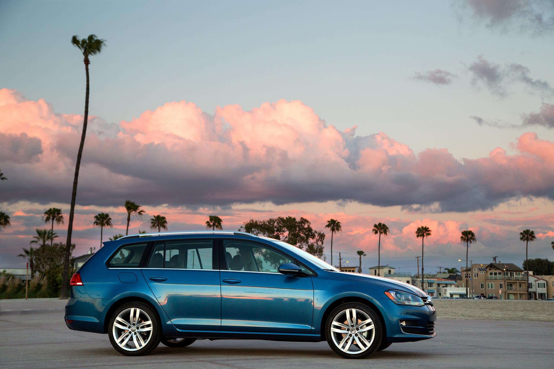 2016 Volkswagen Golf SportWagen