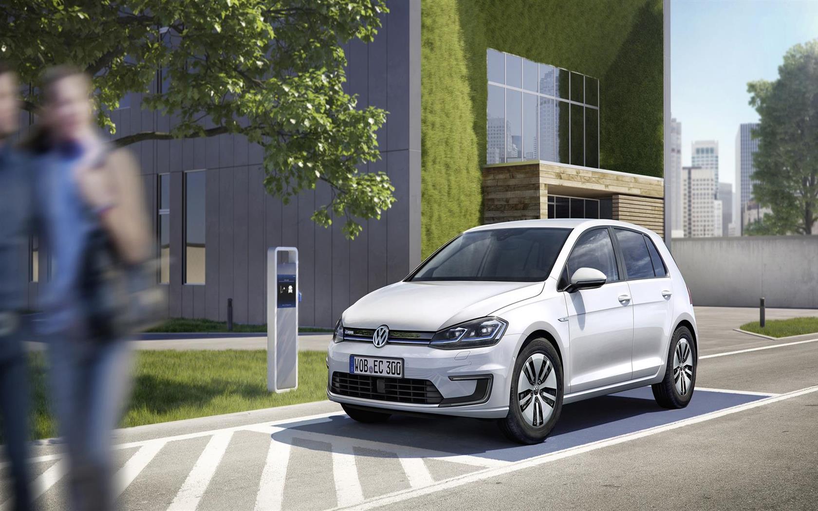 2017 Volkswagen e-Golf