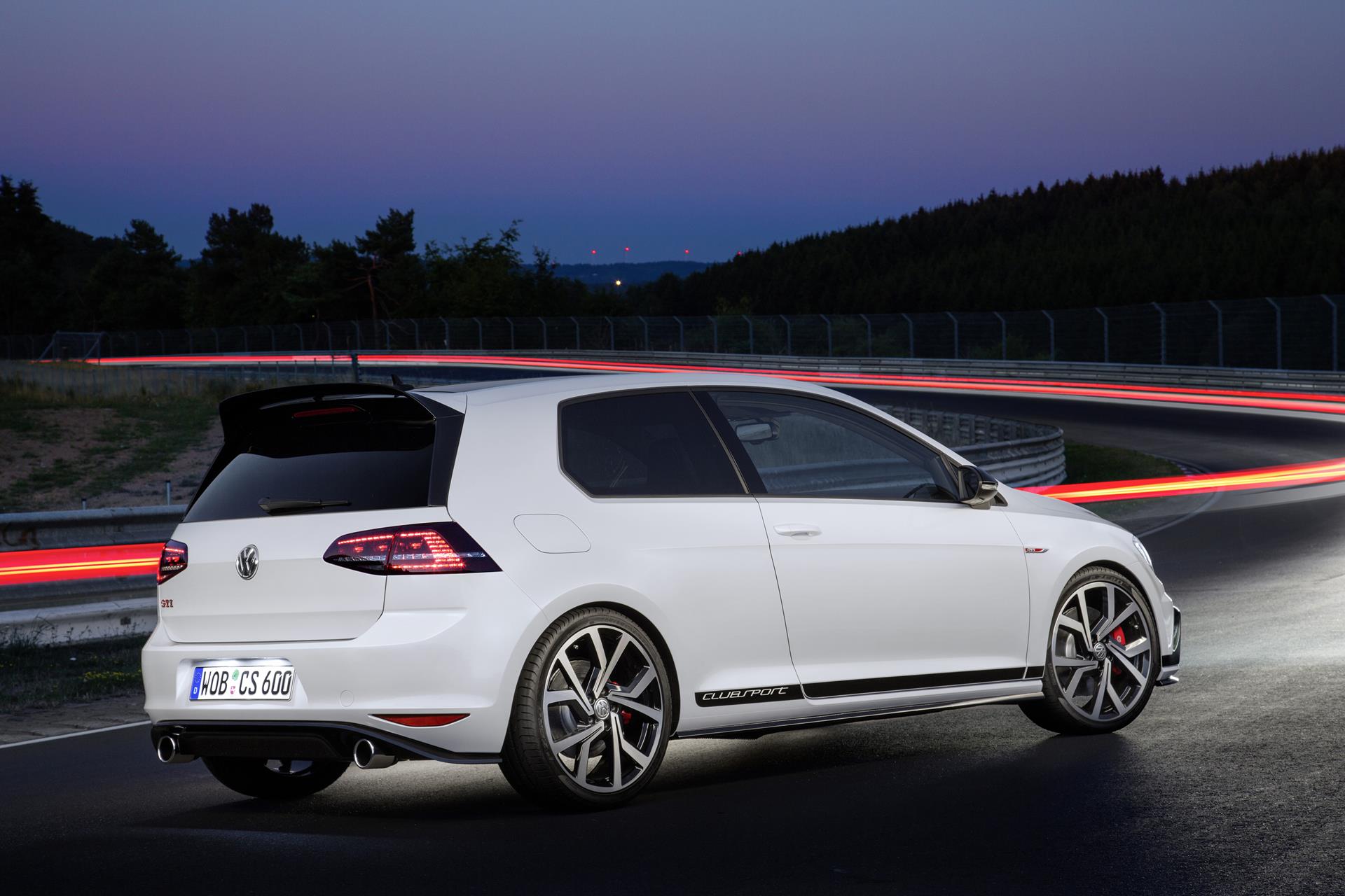 2016 Volkswagen Golf GTI Clubsport Edition 40