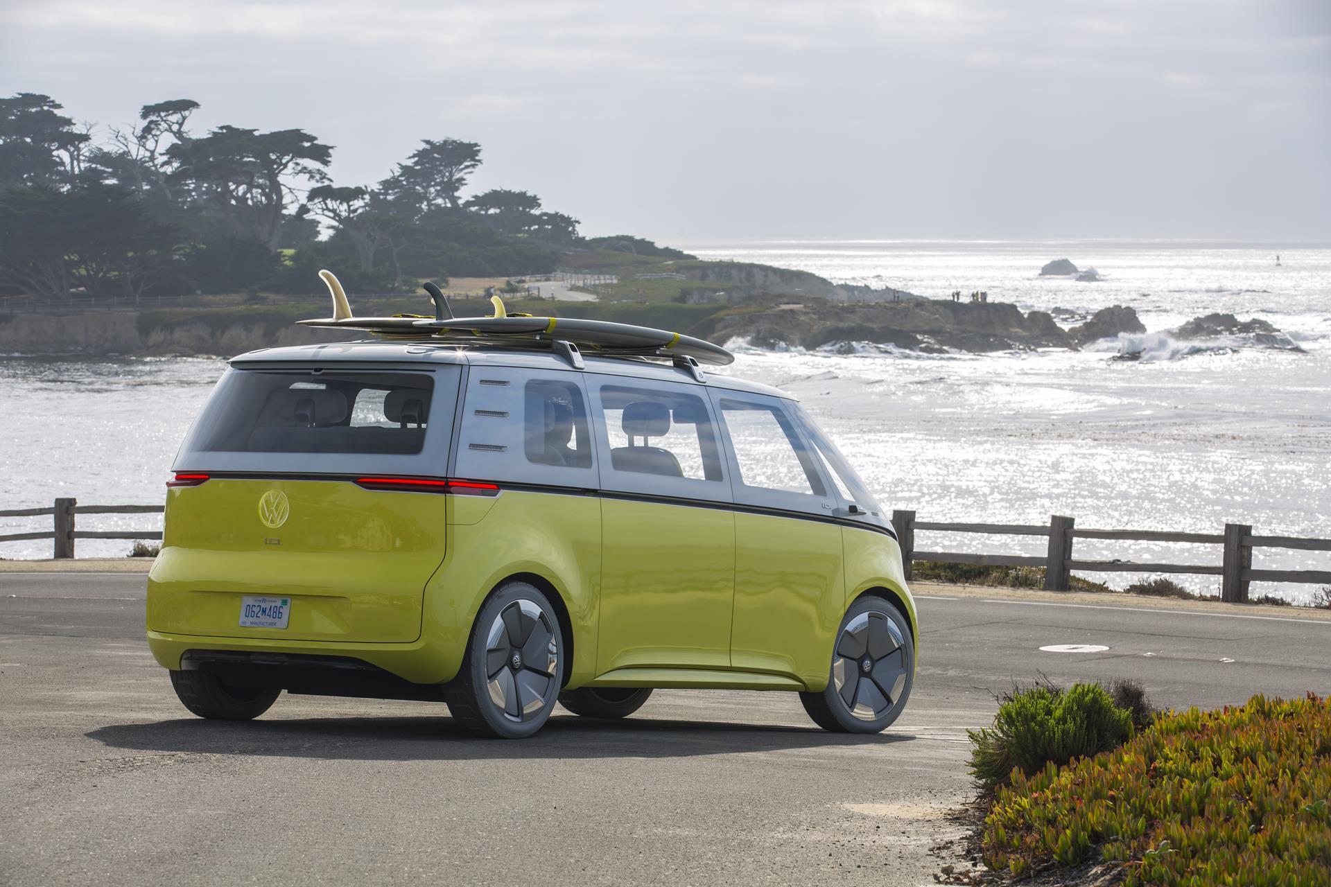 2017 Volkswagen I.D. BUZZ Concept