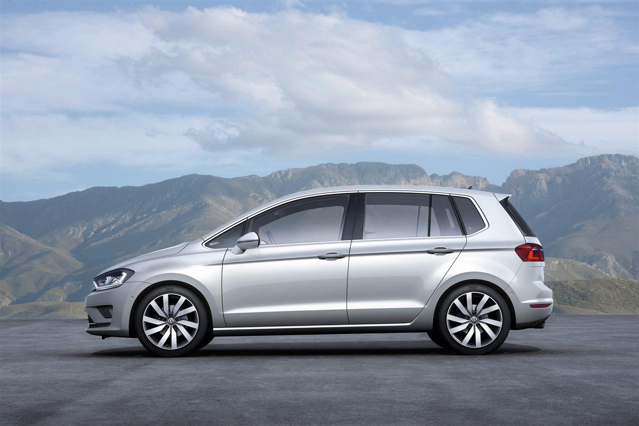 2013 Volkswagen Golf Sportsvan Concept News and Information, Research, and  Pricing