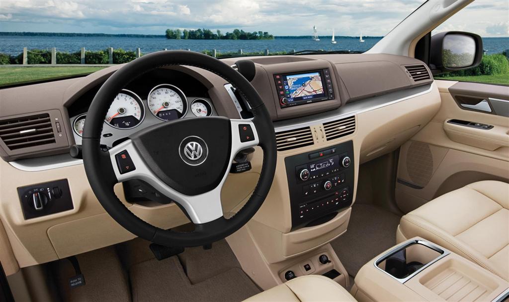 2012 Volkswagen Routan
