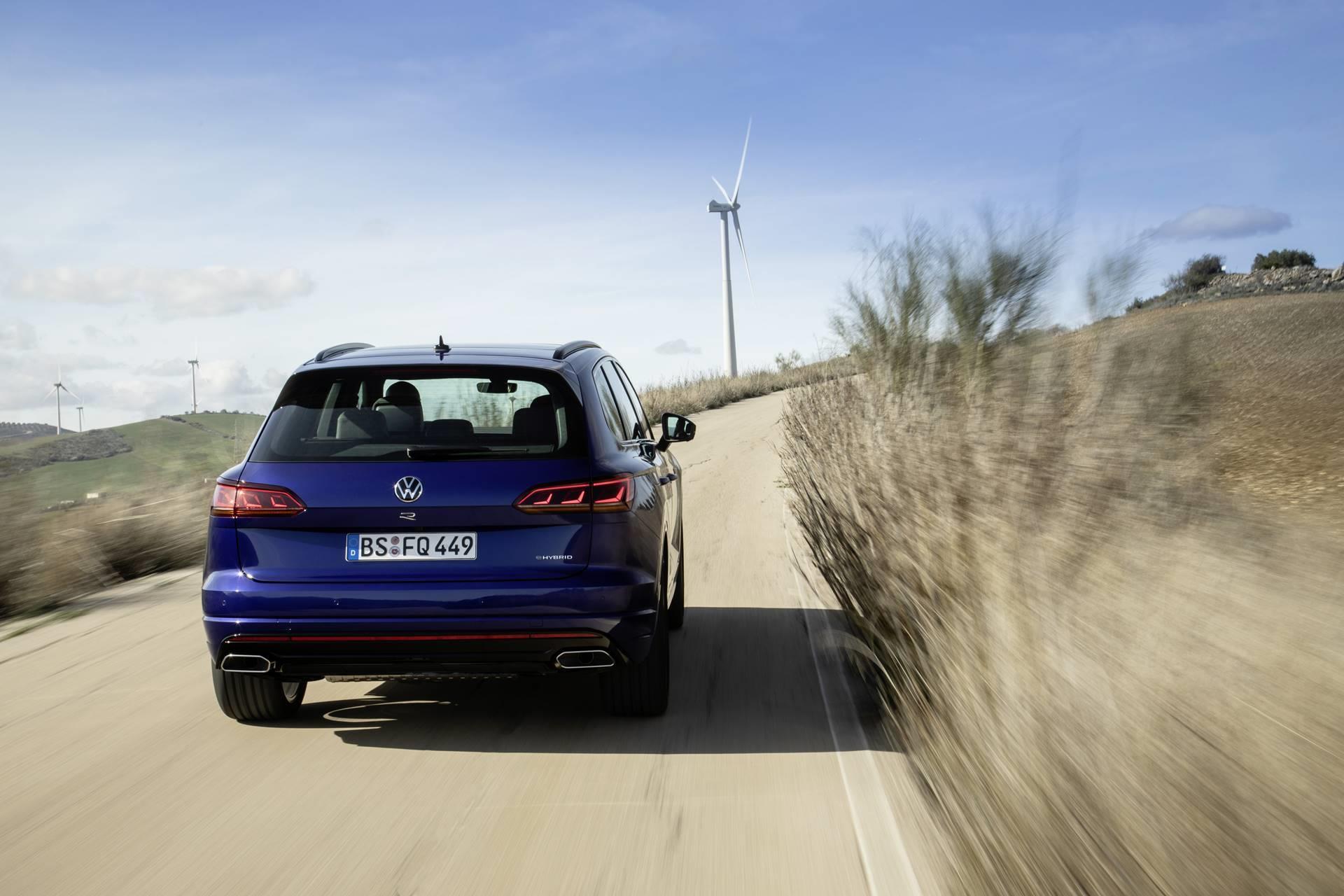 2020 Volkswagen Touareg R