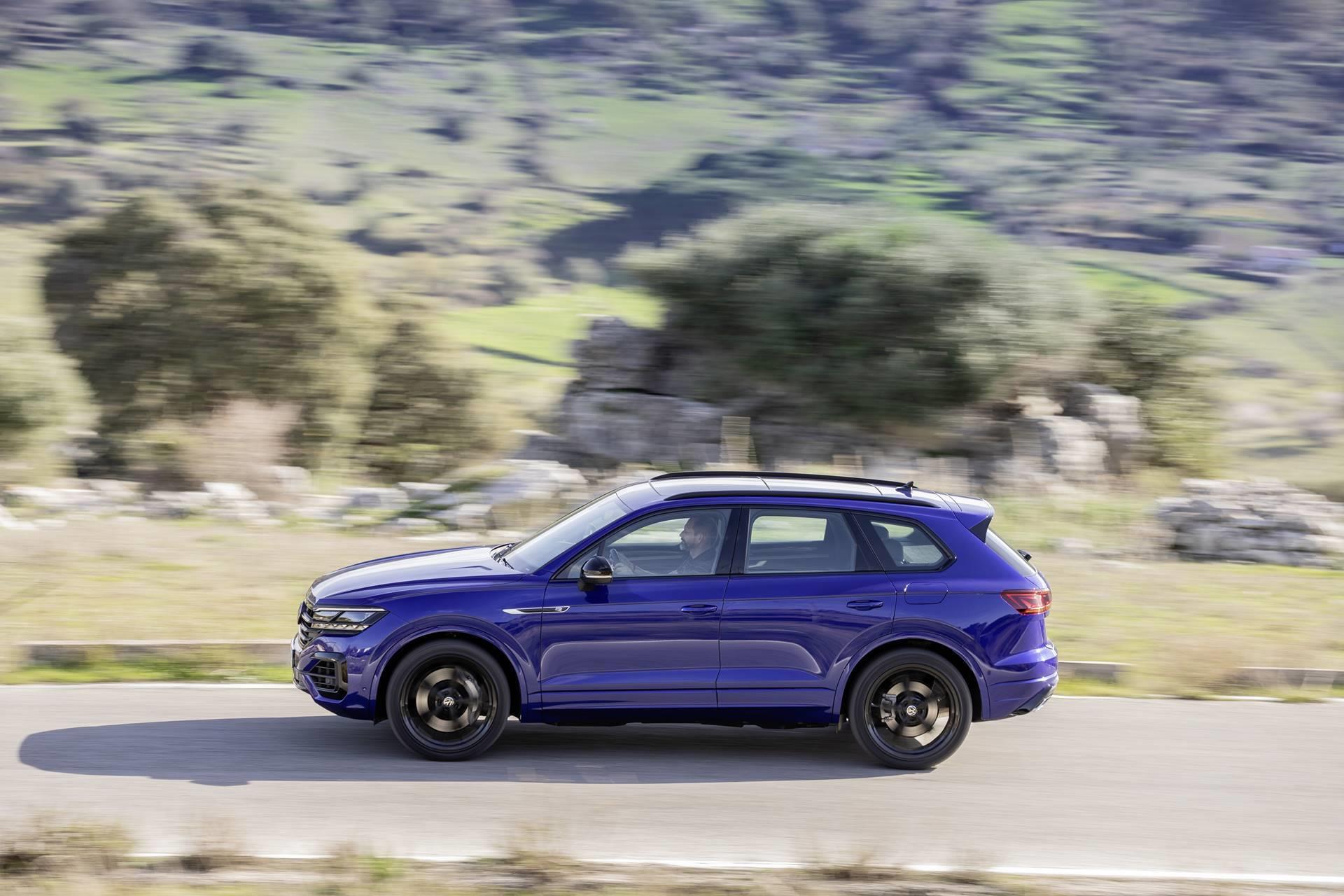 2020 Volkswagen Touareg R