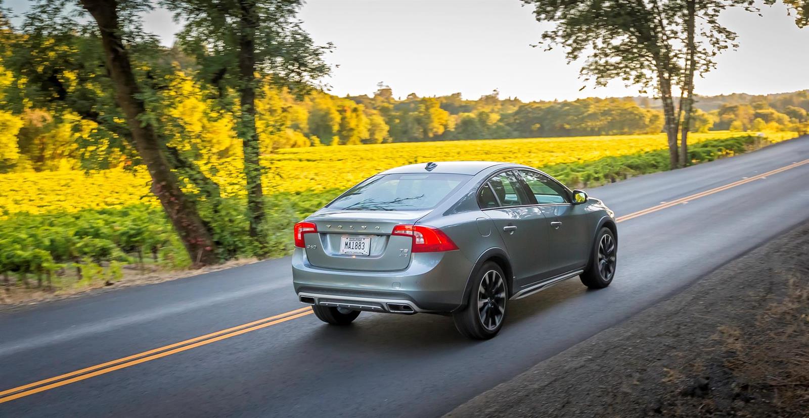 2017 Volvo S60 Cross Country