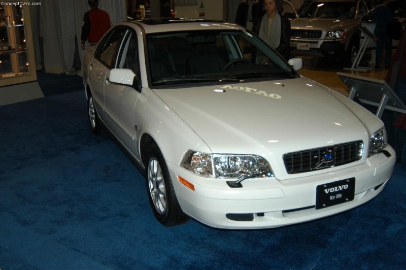 2003 Volvo S40