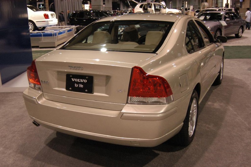 2005 Volvo S60