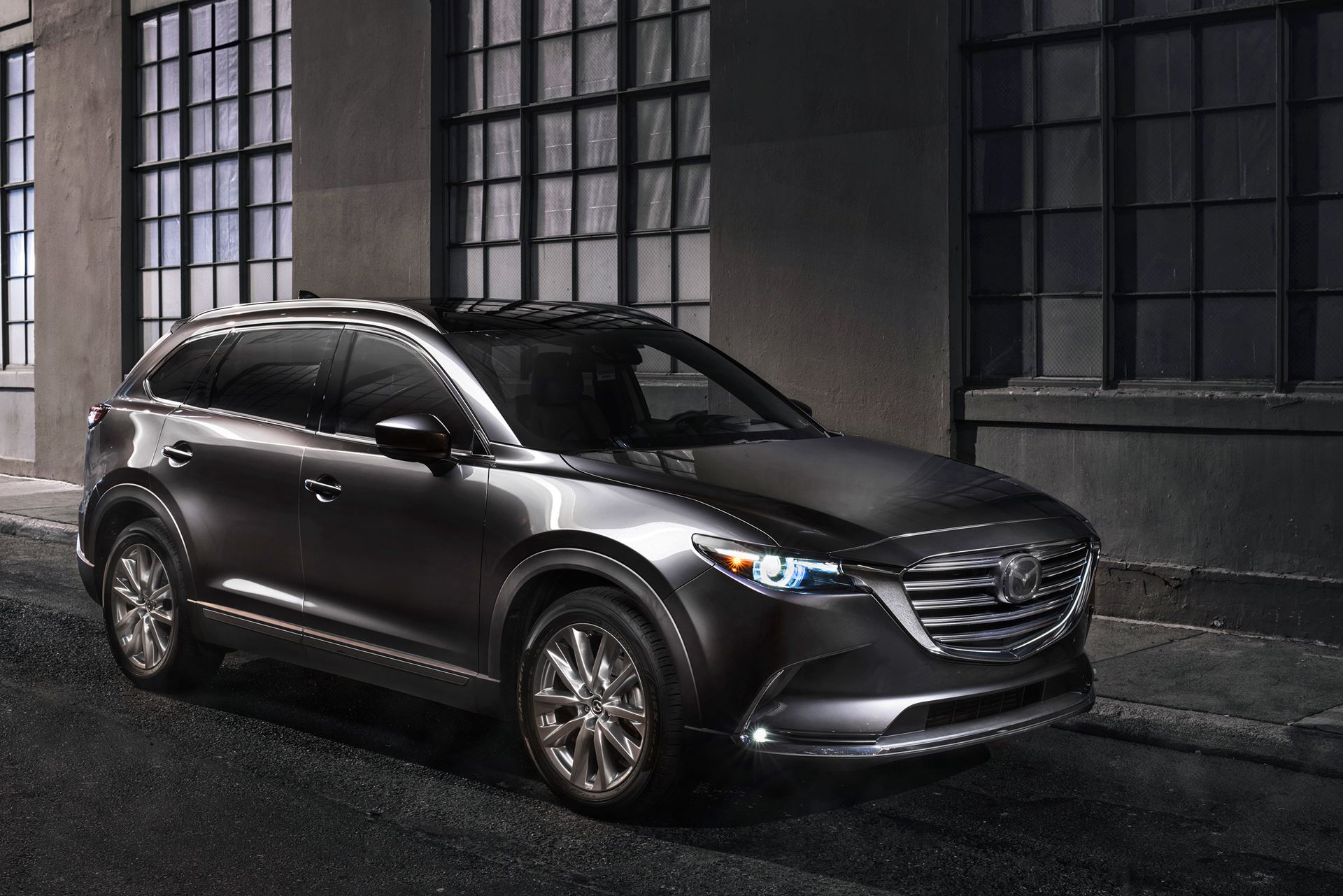 2018 Mazda CX-9 Flagship Three-Row Crossover SUV Receives Long List Of Upgrades