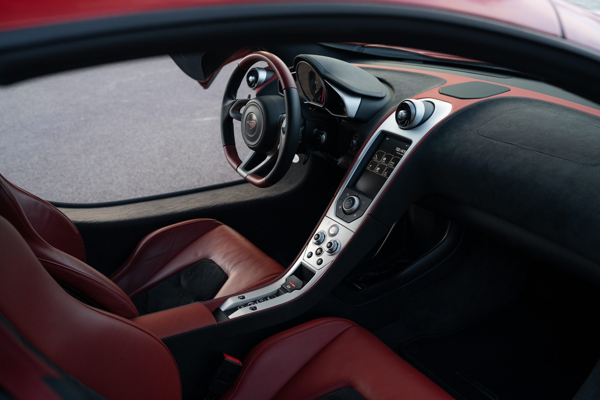 Broad Arrow presents McLaren supercars owned by F1 World Champions Lewis Hamilton and Jenson Button at Concorso d'Eleganza Villa d'Este Auction