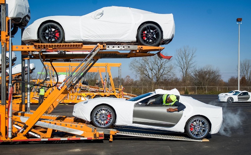 First 2015 Corvette Z06s on Their Way to Customers