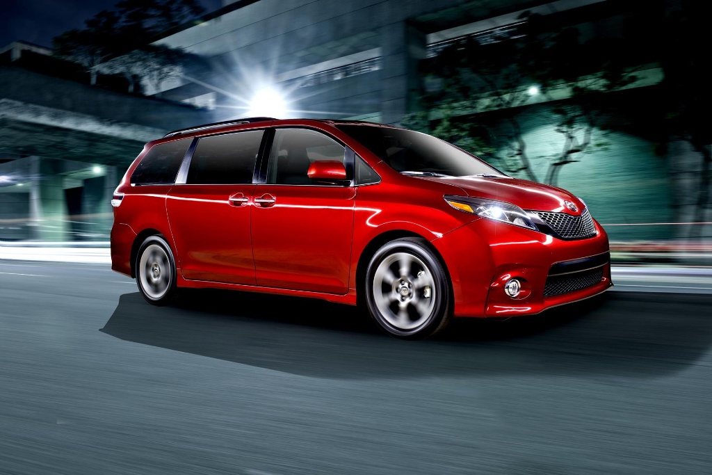 Toyota Announces Pricing for New 2015 Sienna Minivan
