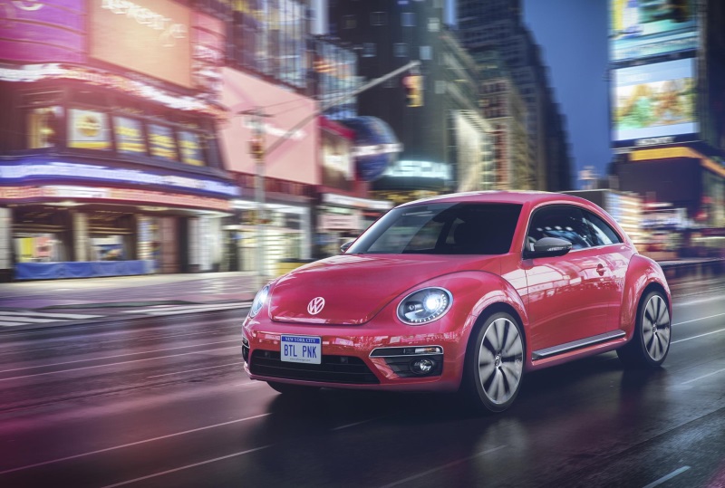 ALL-NEW GOLF ALLTRACK AND NEW BEETLE MODELS HEAD THE CHANGES