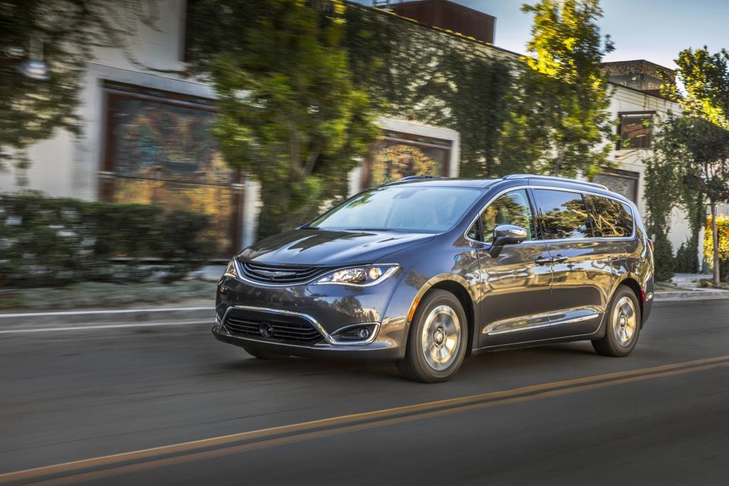 2019 Chrysler Pacifica Hybrid, Jeep® Compass And Fiat 500L Take Home Top Honors From Automotive Science Group