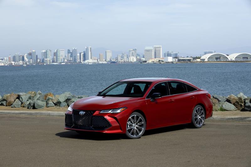 All-New 2019 Toyota Avalon Beams Effortless Sophistication, Style, And Exhilaration