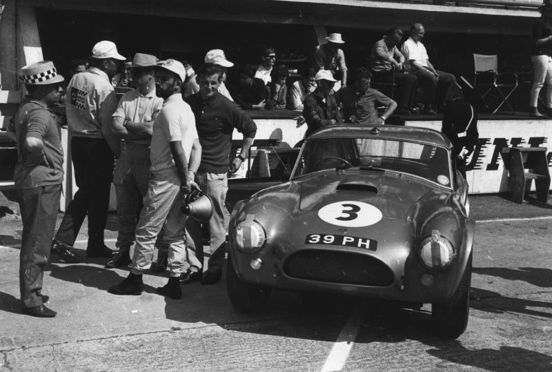 AC Returns To Le Mans To Handcraft 12 Cobras For The Future