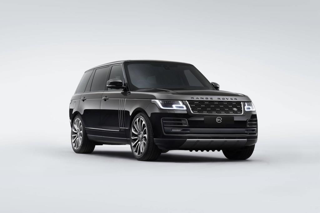 World Heavyweight Champion Anthony Joshua Gets Fight-Ready With Bespoke Range Rover SVAutobiography