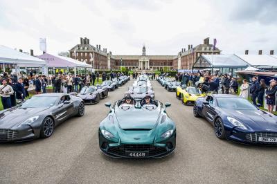 Spectacular world record Aston Martin Valkyrie supercar parade thrills Salon Privé London