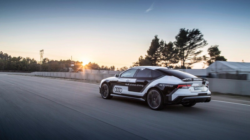 AUDI RS 7 PILOTED DRIVING CONCEPT MAKES RECORD TIME IN SPAIN