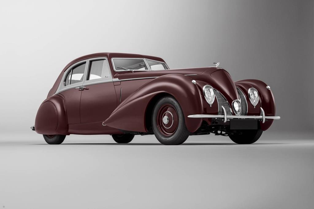 The Missing Link - Mulliner Completely Re-Creates Pivotal 1939 Bentley Corniche
