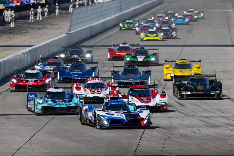 12h Sebring: Pole position and fifth place for the BMW M Hybrid V8 – Double podium for the BMW M4 GT3 EVO