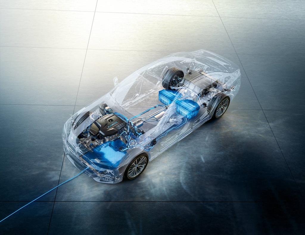 BMW Expands 530E Sedan Inductive Charging Pilot Program To U.S.
