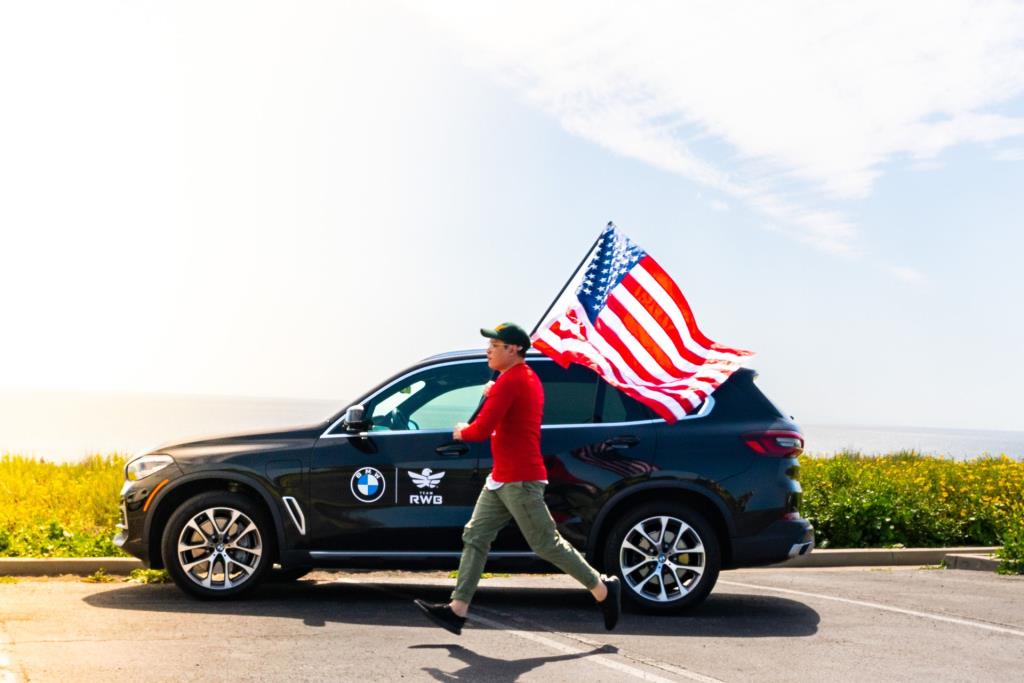 BMW Dealers Support Team Red, White, & Blue as Veterans Move American Flag 1,600 Miles from Philadelphia to Chicago