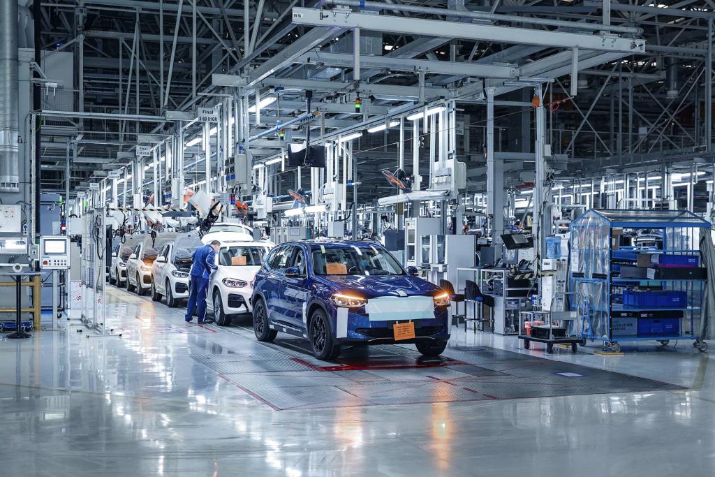 Preparations For BMW IX3 Start Of Production Proceeding According To Plan
