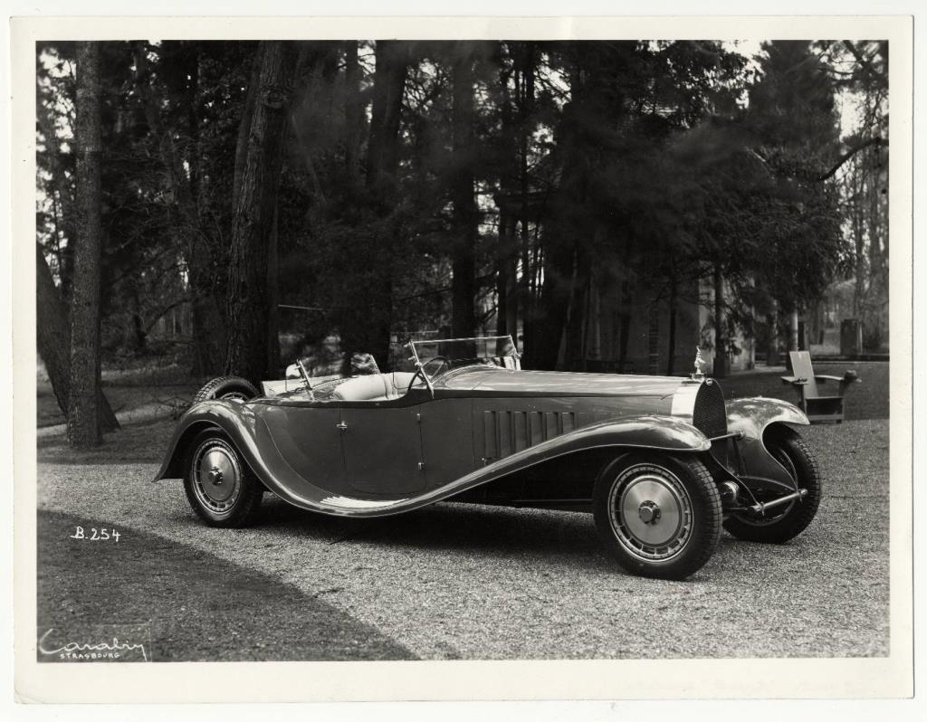 Bugatti Legends Type 41 LA Royale – A Royal Vehicle
