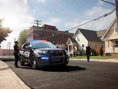 Chicago Police Pick Hometown Favorite, Order 200 All-New Pursuit-Rated Ford Police Interceptor Utility Hybrid Vehicles