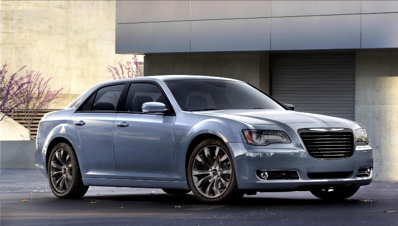 NEW CHRYSLER 300S DELIVERS AN ADDED DOSE OF ‘IMPORTED FROM DETROIT' STYLE WITH EXCLUSIVE BEATS BY DR. DRE SOUND
