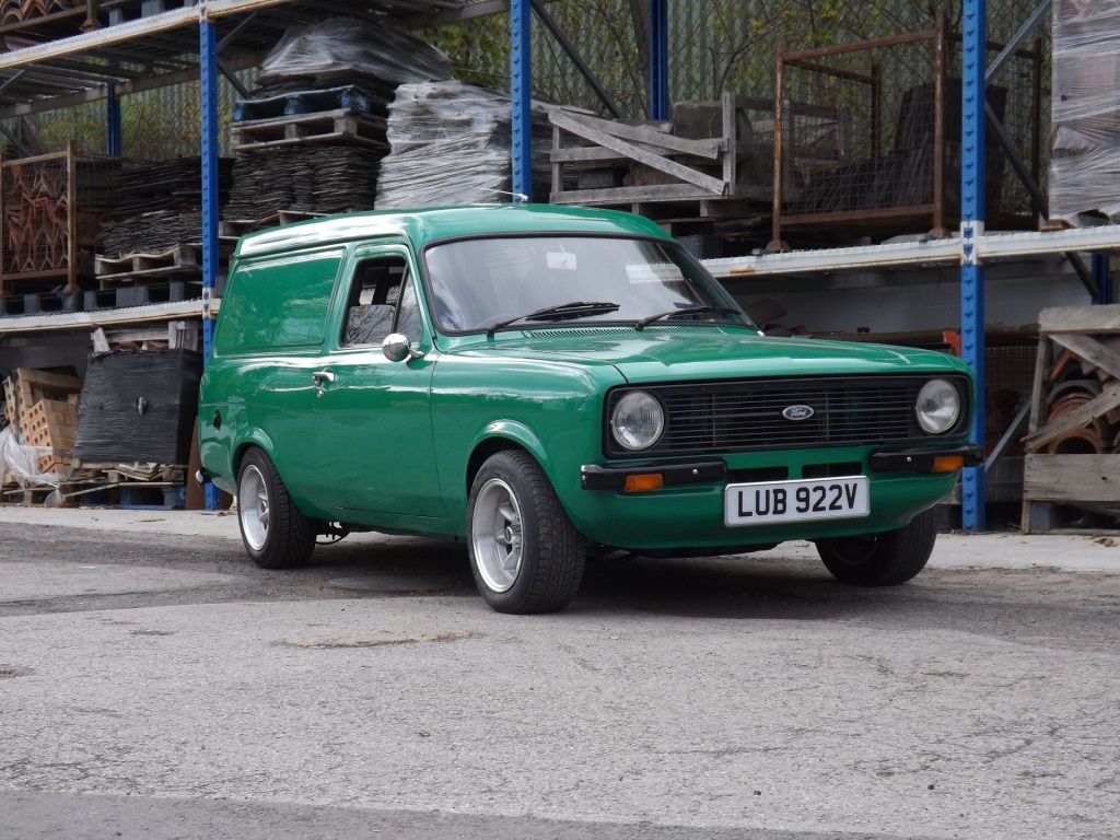 Express Delivery! Speedy Ford Escort Van To Be Offered At Auction |  