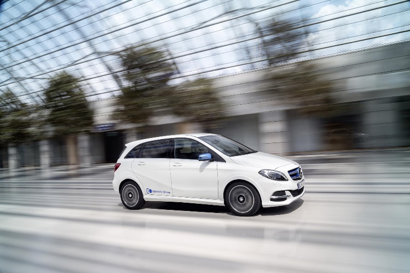 Commercial release of Mercedes-Benz B-Class Electric Drive: Local emission-free driving from €399/month
