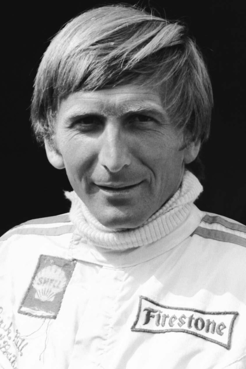 DEREK BELL MBE TO STAR AT HEXAGON'S LE MANS CHARITY EVENING