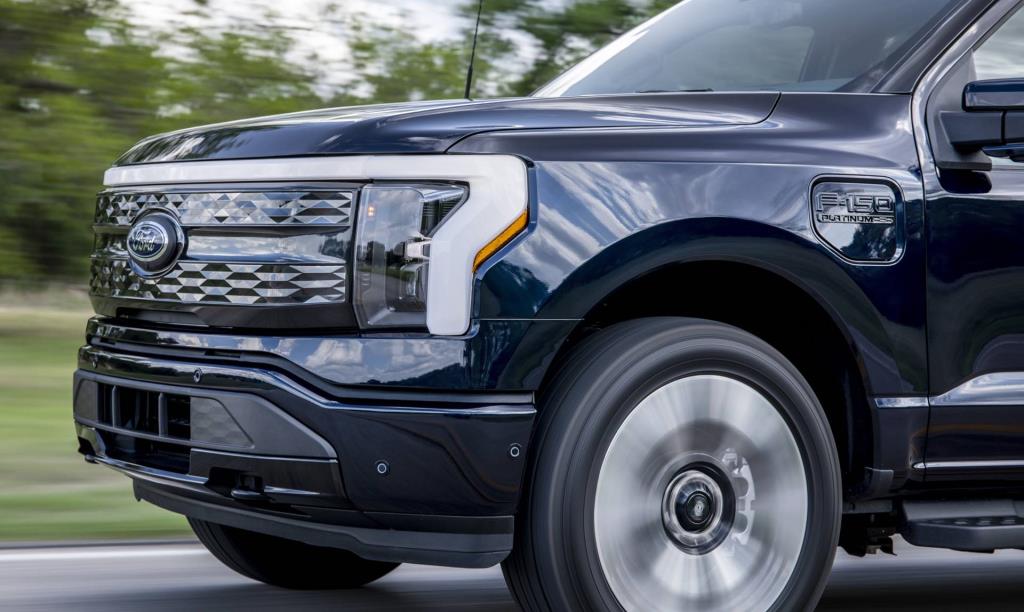 Ford F-150 Lightning Standard Range Increased To EPA-Estimated 240 Miles; Industry-First Pro Trailer Hitch Assist Now Available; Order Banks Re-Open With Updated Pricing
