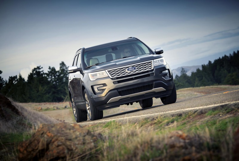 FORD EXPLORER GOES PLATINUM; NEW MODEL GIVES ICONIC SUV ULTIMATE COMBINATION OF COMFORT, PERFORMANCE