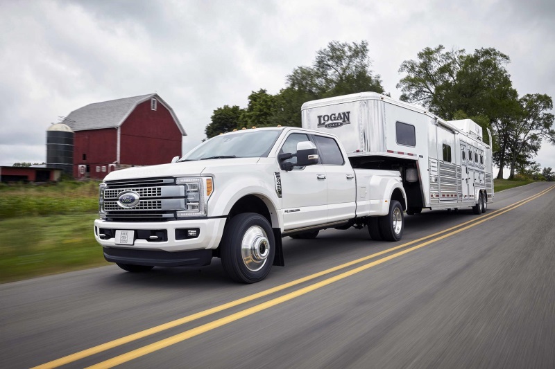 ALL-NEW FORD F-SERIES SUPER DUTY LEAVES THE REST BEHIND; RAISES TOWING, HAULING, ENGINE POWER TO NEXT LEVEL