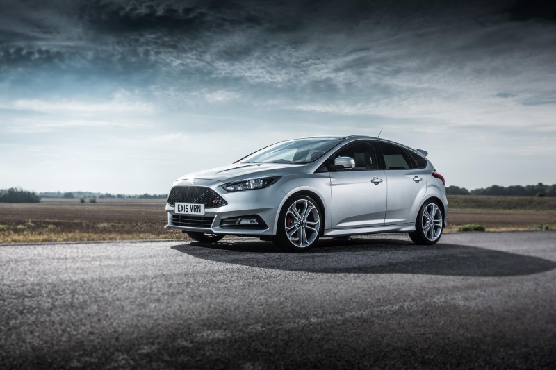 DEMAND FOR NEW FORD FOCUS ST MORE THAN DOUBLES AS DIESEL POWERSHIFT DEBUTS