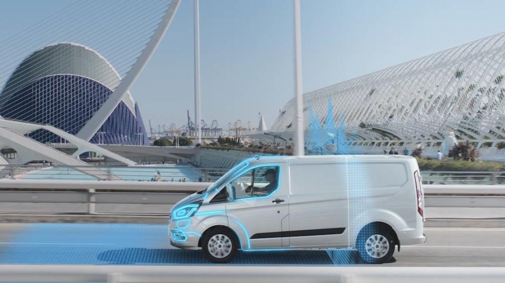 Plug-In Ford Transit Custom Hybrid Introduces Automatic Electric Mode To Support Cleaner City Air