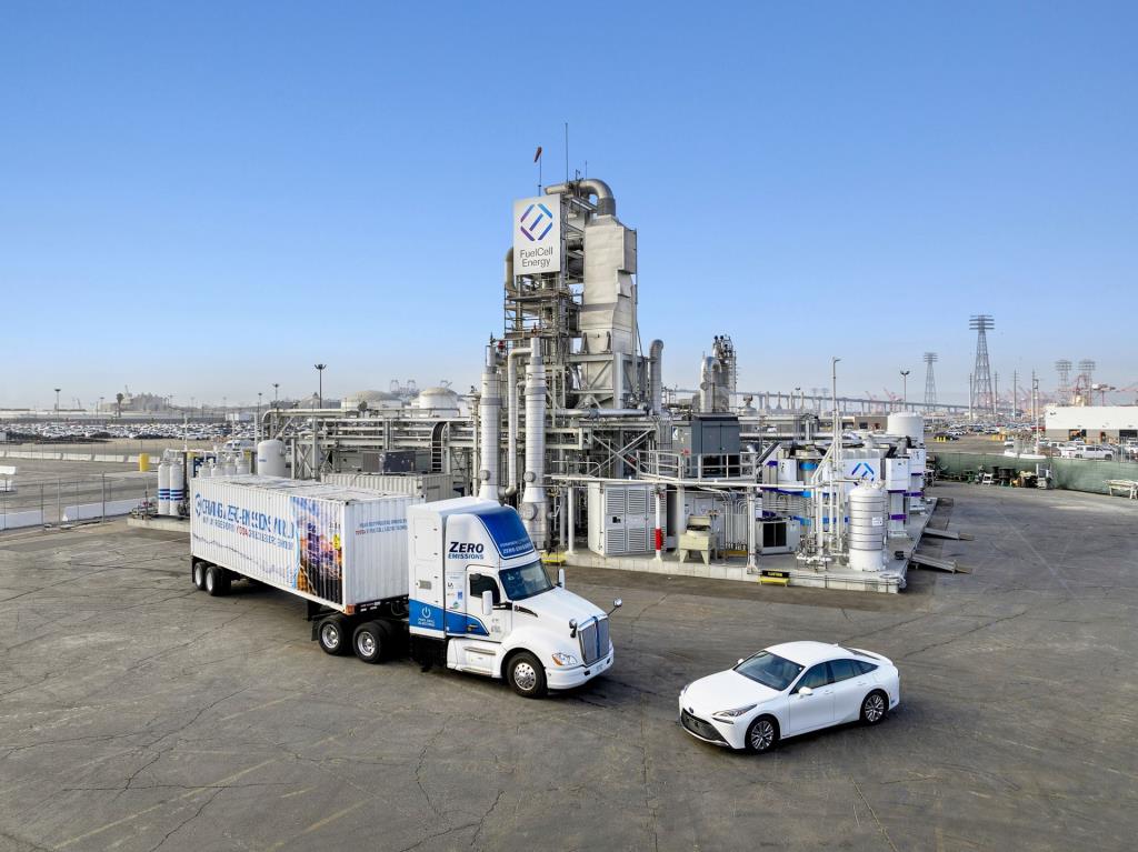 FuelCell Energy and Toyota Announce Completion of World's First 'Tri-gen' Production System
