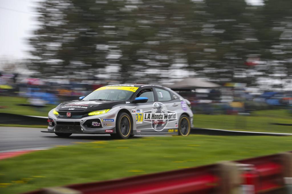 Rain Blunts Honda Civic Type R TCR Effort At Mid-Ohio